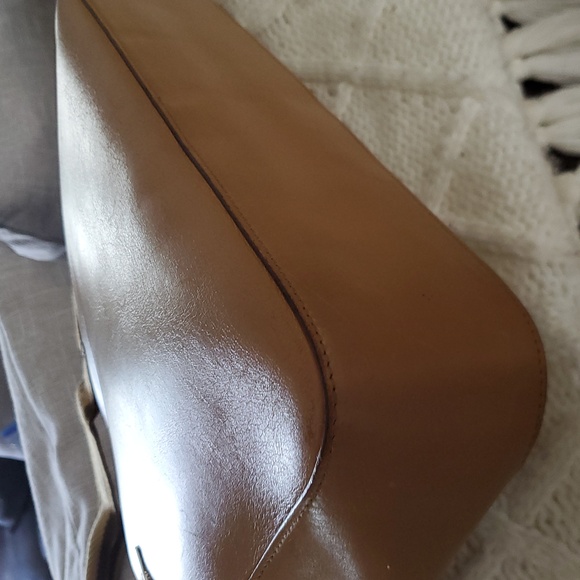 Gucci Authentic Leather Tote Elegant Tan Bag ECU silver Hardwear - Picture 11 of 13